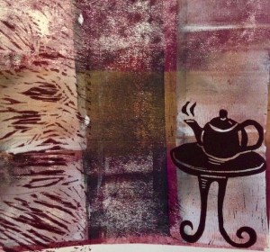 zweiimdruck_4-12-2016_suki-meyer-landrut_christine-pohlmann Teekanne auf Tisch lila braun