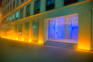 am_hof_yellow_fog-_wien