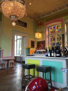 bahnhof-rolandseck-bar-restaurant-kunstlicht-4-interieur no. 253